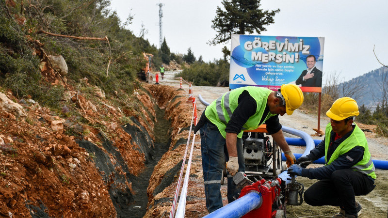 MESKİ, FINDIKPINARI MAHALLESİ’NDE İÇME SUYU ÇALIŞMALARINA DEVAM EDİYOR