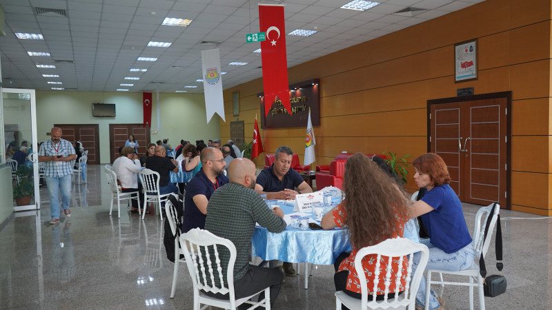 TARSUS’TA 1. SOKAK HAYVANLARI ÇALIŞTAYI YOĞUN İLGİ GÖRDÜ