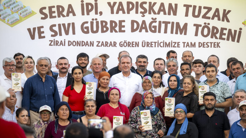  BAŞKAN SEÇER, ‘SERA İPİ, YAPIŞKAN TUZAK VE SIVI GÜBRE DAĞITIM TÖRENİ’NE KATILDI