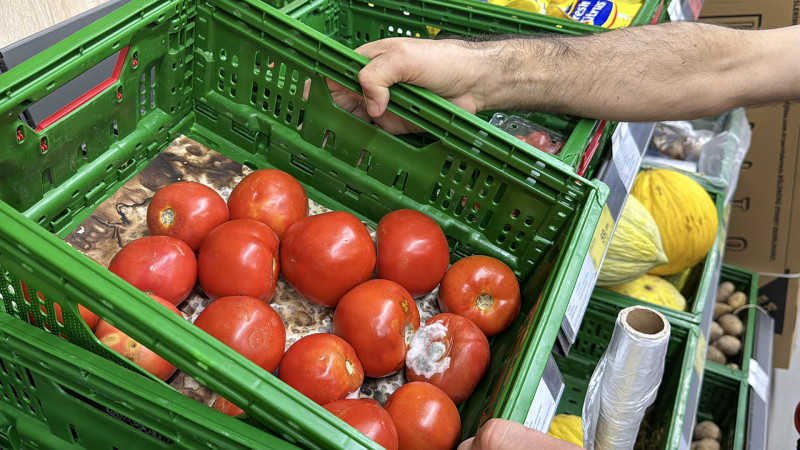 TARSUS BELEDİYESİ’NDEN MARKETLERE SIKI DENETİM