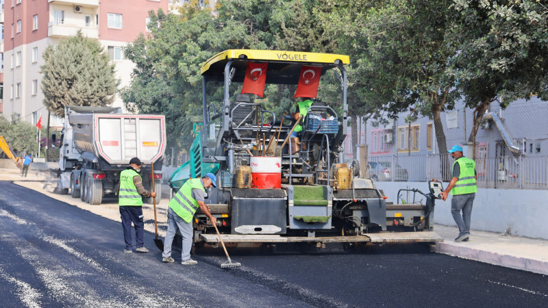 AKBELEN MAHALLESİ’NDE SICAK ASFALT ÇALIŞMASI TAMAMLANDI