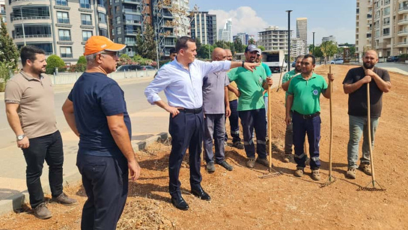 Başkan Abdullah Özyiğit iki mahallede çalışmaları yerinde inceledi