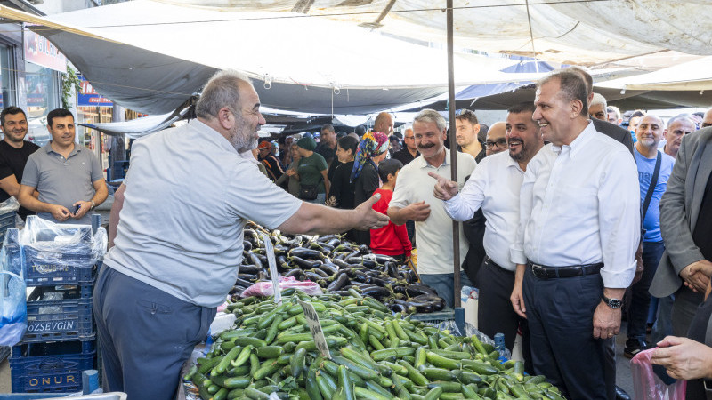 SEÇER “YURTTAŞ HAYAT PAHALILIĞINDAN ŞİKÂYETÇİ, ÇÖZÜM İKTİDAR DEĞİŞİKLİĞİ”