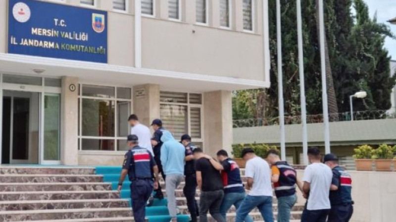Mersin’de 10 Hükümlü Yakalanıp Cezaevine Teslim Edildi