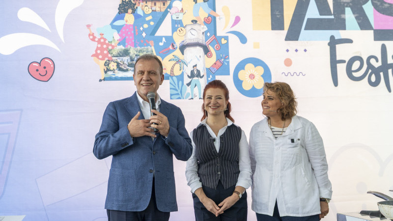 BAŞKAN SEÇER, 4. ULUSLARARASI TARSUS FESTİVALİ’NE KATILDI