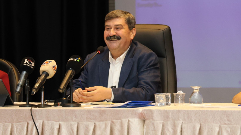 TOROSLAR BELEDİYESİ ÖĞRENİM YARDIMI İLE ÜNİVERSİTE ÖĞRENCİLERİNİN YANINDA