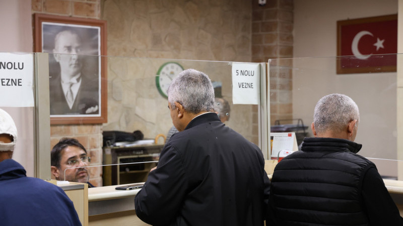 TOROSLAR BELEDİYESİNDEN HAFTA SONU MESAİSİ: VEZNELER AÇIK OLACAK