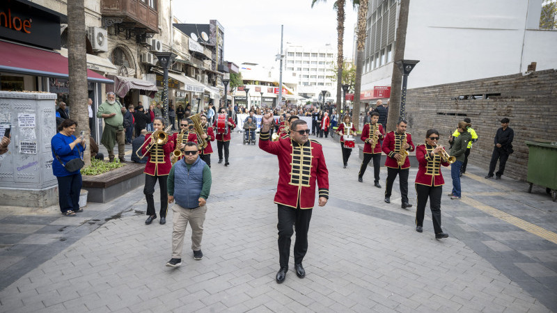 ÖZEL GEREKSİNİMLİ BİREYLER ‘BİZ DE VARIZ’ MESAJI VERDİ