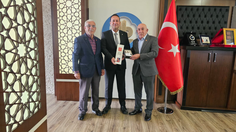 TARSUS MUHARİP GAZİLER DERNEĞİ’NDEN TARSUS TİCARET BORSASI’NA ANLAMLI ZİYARET