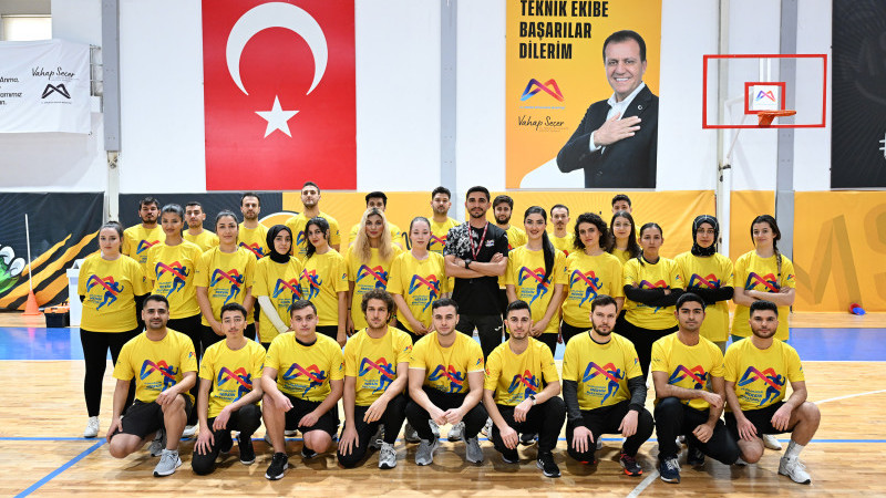 MERSİN BÜYÜKŞEHİR FİZİKİ YETERLİLİK KURSU İLE GENÇLERİN YANINDA