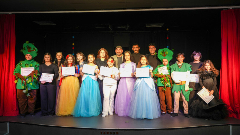 TARSUS BELEDİYESİ ŞEHİR TİYATROSU’NDAN ANLAMLI GÖSTERİ