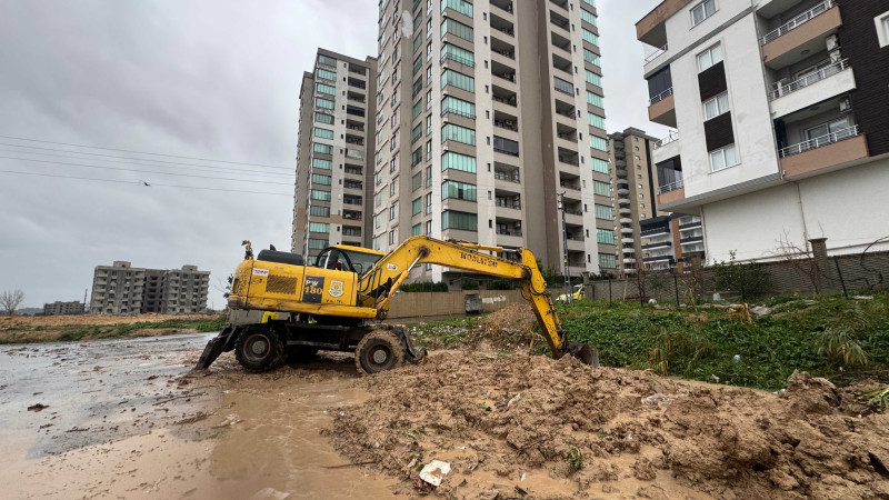 TARSUS BELEDİYESİ’NDEN YAĞIŞLARA KOORDİNELİ MÜDAHALE