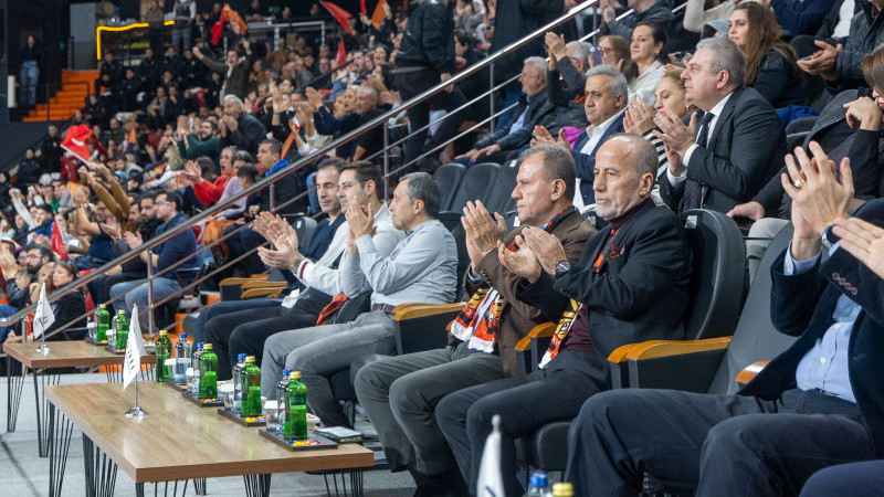 BAŞKAN SEÇER, YARI FİNAL YOLUNDA ÇBK’YA TRİBÜNDEN DESTEK OLDU