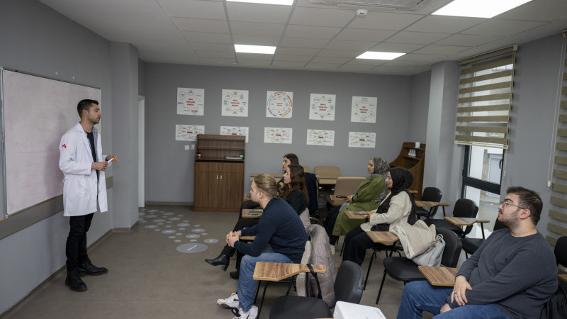 BÜYÜKŞEHİR MERCEK’TEN ‘ÖN BÜRO’ VE ‘RESEPSİYON ELEMANI’ KURSLARI