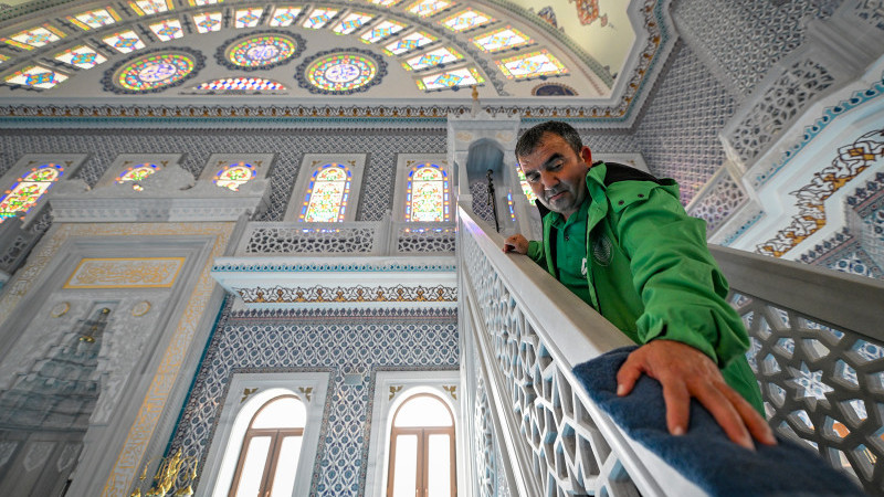 MERSİN BÜYÜKŞEHİR’DEN RAMAZAN AYI ÖNCESİNDE İBADETHANELERİN TEMİZLİĞİNDE YOĞUN MESAİ