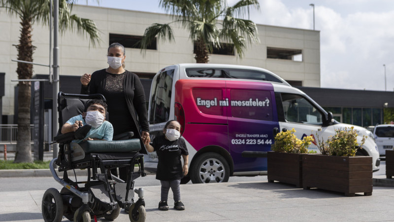 MERSİN BÜYÜKŞEHİR’İN HİZMETLERİ ENGEL TANIMIYOR