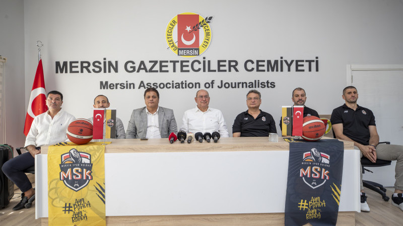 MSK, GAZETECİLERLE BULUŞTU