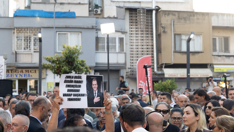 CHP MERSİN İL BAŞKANLIĞI ‘MERSİN BAŞKANLARINA SAHİP ÇIKIYOR’ BULUŞMASI DÜZENLEDİ